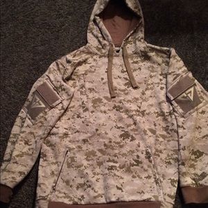 Cast gear men’s hoodie